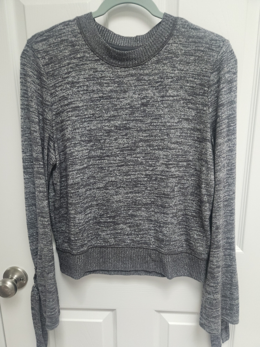 Abercrombie & Fitch Marled Gray Crewneck Sweater